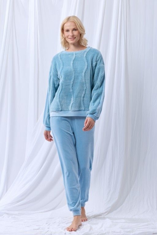 lords x lilies Dames sweater en broek lichtblauw